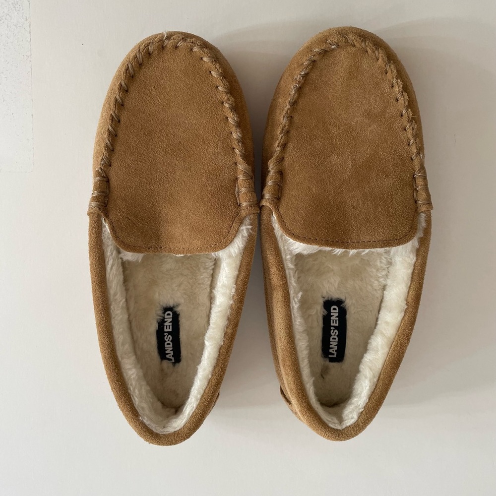 NWOT Lands End Suede Slippers